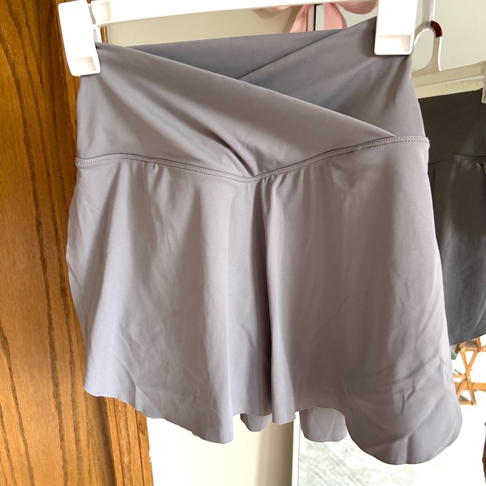 HALARA Gray Skorts Versatile and Stylish